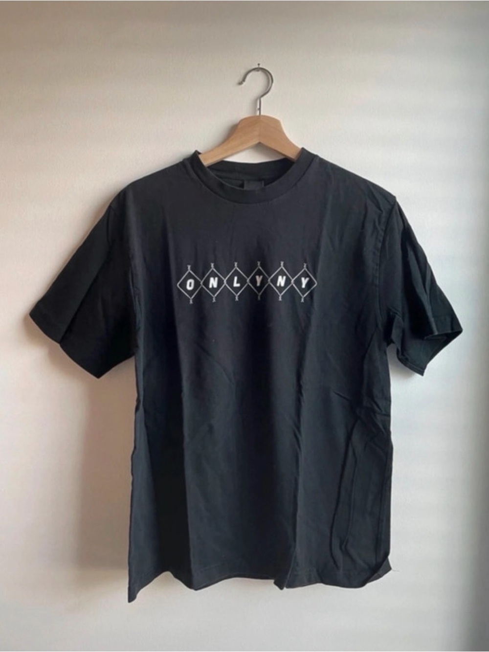 Only NY Chainlink Fence Streetwear Only New York Black Tshirt M
